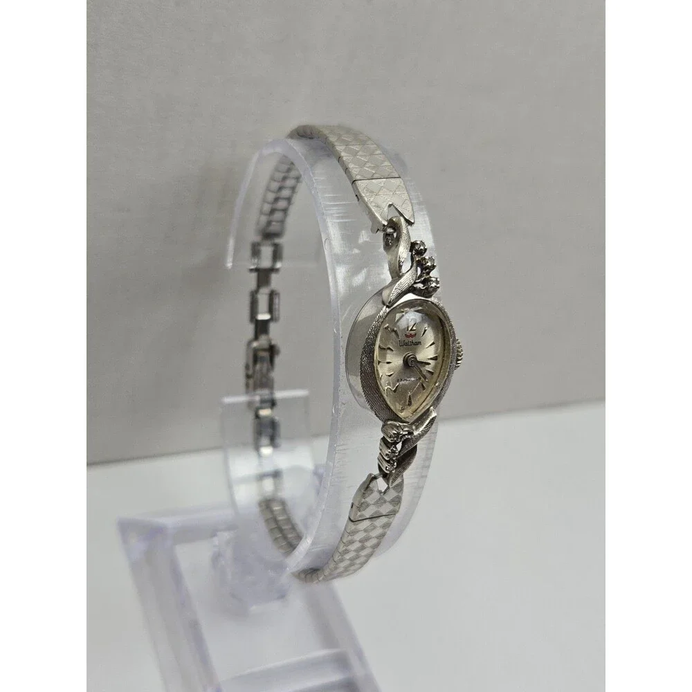 Vintage Waltham 23 Jewels Manual Wind Watch Rolled Gold Plated Diamond Accent